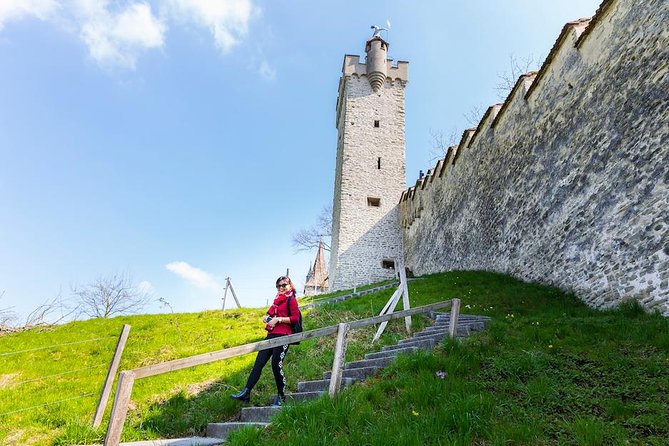 Lucerne Walking & Boat Tour: The Best Swiss Experience - Guides who actually talk, not just point