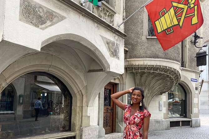 Lucerne Walking Tour and Beer Tasting - Chapel Bridge: the oldest wooden covered bridge experience, with the 1993 fire story
