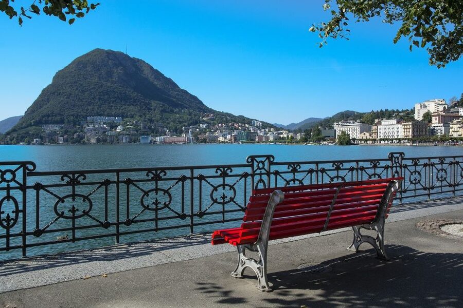 Lugano: Capture the most Photogenic Spots with a Local - Starting at LAC Lugano Arte e Cultura, right in the action