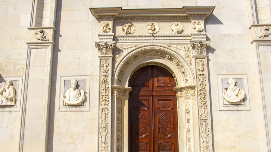 Lugano’s Art and Culture revealed by a Local - Starting at Hotel Pestalozzi, how the tour gets organized