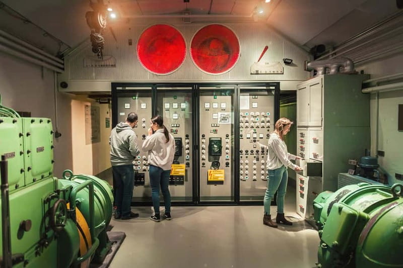 Montreux: Entrance Ticket to Fort De Chillon - Swiss Identity Through Strategy Games, Quizzes, VR, and 3D