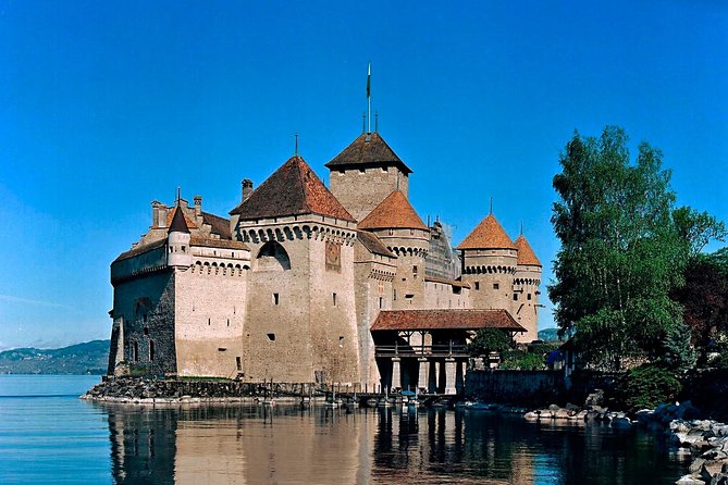 Montreux, Vevey, Chaplin's World and Chillon Castle Private Tour - Stop 1: Olympic Museum Photo Stop, Quick and On Purpose