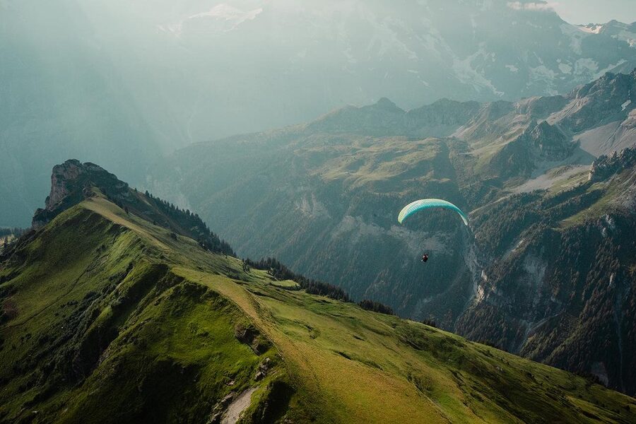 Mürren: Paragliding Panorama Tandem Flight Full Experience - Birg Takeoff: The Short Run That Changes Everything