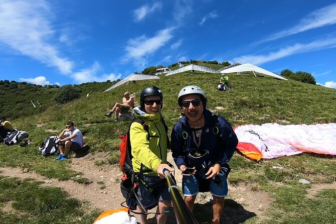 Paragliding Tandem in Switzerland - The full flow from meeting point to landing, what you actually do