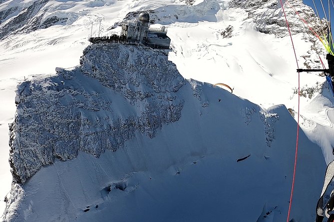 Paragliding Tandem in Switzerland - What the flight is like: views, timing, and the “bird” feeling