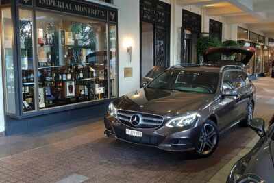 Private Arrival Transfer: from Zurich Airport to Sankt-Moritz