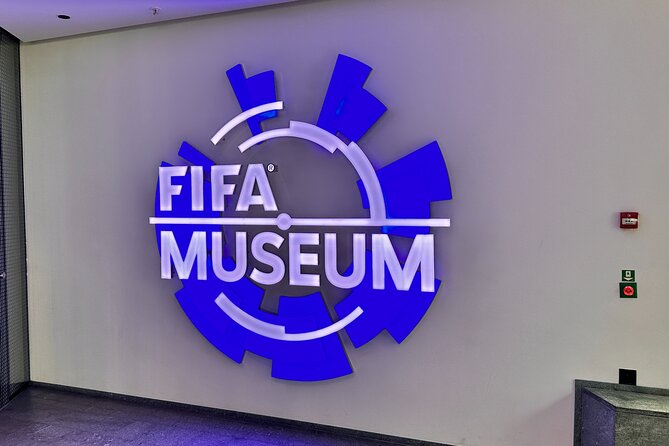 Private Day Tour Lindt Home of Chocolate and FIFA Museum Zurich - Wildnispark Zurich Langenberg: animal viewing with room to move