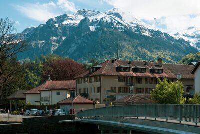 Private day trip from Zurich to Grindelwald, Interlaken and back