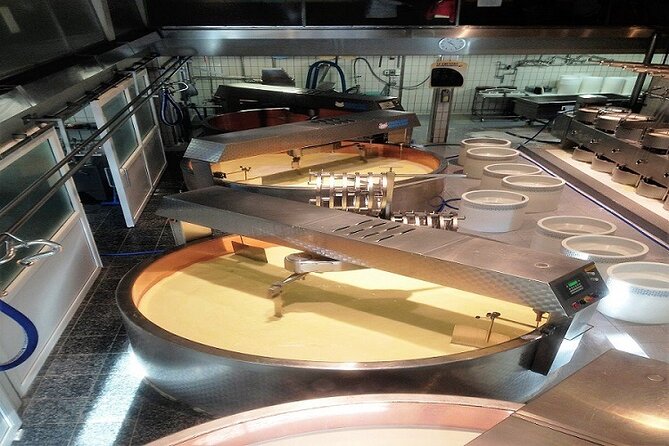 Private Gruyères Tour Including Cheese and Chocolate Factory Visit from Montreux - Your Independent Hour: How to Use It Well