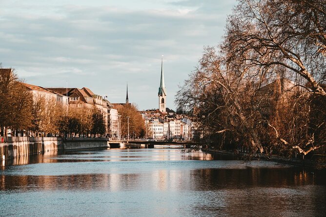 Private Lucern Trip from Zurich 4-hours - Lake Lucerne free time: photos, mountain edges, and a boat ride option