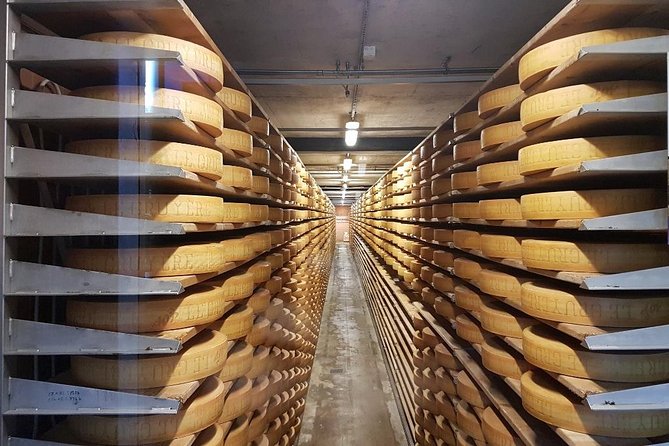 Private Swiss Cheese and Chocolate Tour from Interlaken - Private Swiss Cheese and Chocolate Tour from Interlaken: how the day flows