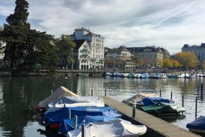 Private Tour around Zurich Old Town