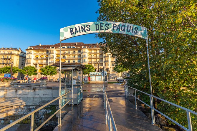 Private Tour of Geneva in 60 minutes with a Local - Start at National Monument, Then Read Geneva’s Pride in Stone