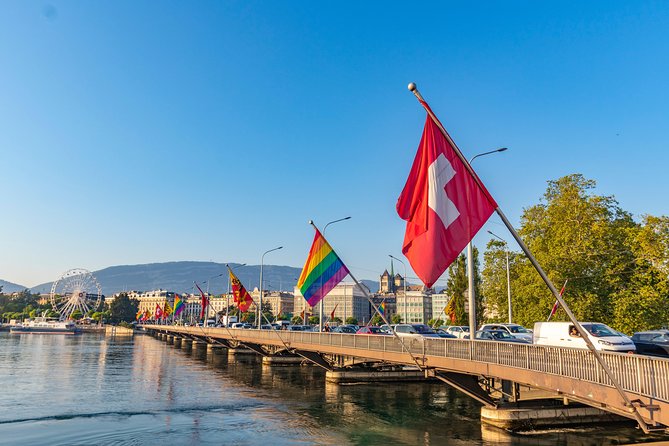 Private Tour of Geneva in 60 minutes with a Local - St Pierre Cathedral: Where Architecture Feels Like a Timeline