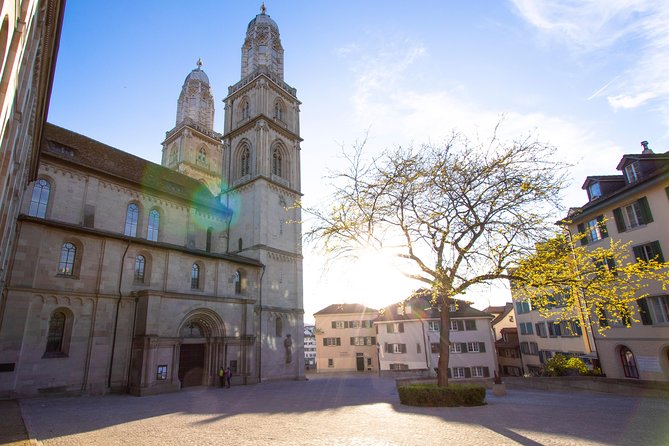 Private Tour of Zurich in 60 minutes with a Local - Zurich in 60 Minutes: a fast intro that still feels like a conversation