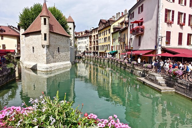 Private Tour to Annecy, from Geneva - The Geneva ride to Annecy: scenery and context without the guesswork