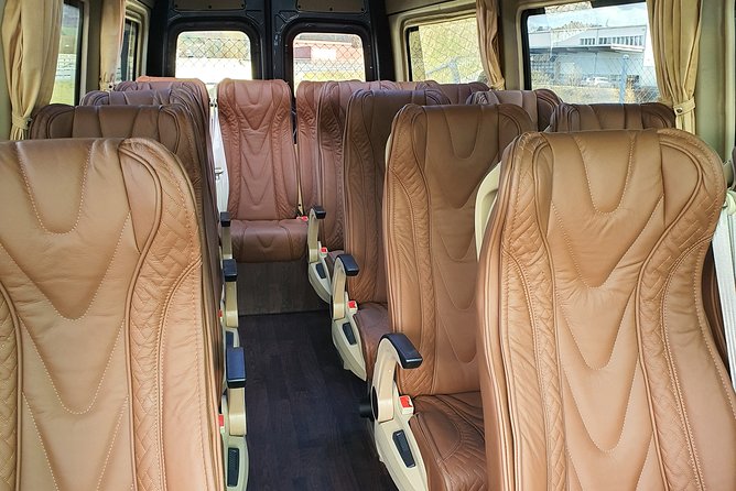 Private transfer from Bern City to Zurich Airport - Luggage rules, child seats, and ski gear for winter trips