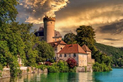 Private Trip from Geneva to Annecy in France