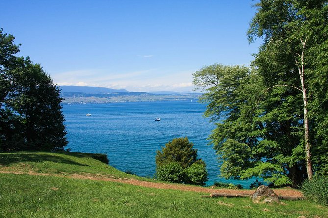 Private Trip from Geneva to Yvoire and Évian-Les-Bains in France - Jardin des Cinq Sens: A One-Hour Stop for Your Senses (and Your Schedule)