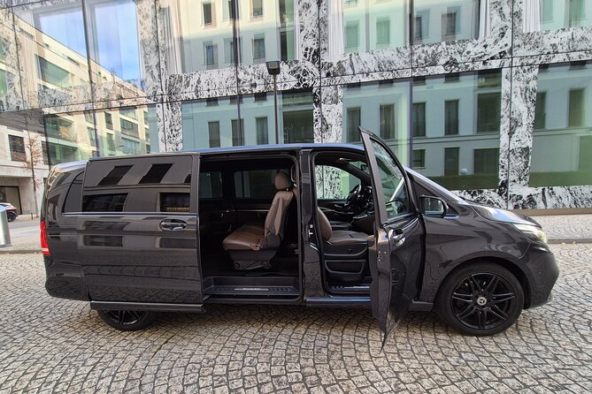 Private Zurich Airport Transport to your Ski Resort - Communication that keeps the timeline from slipping