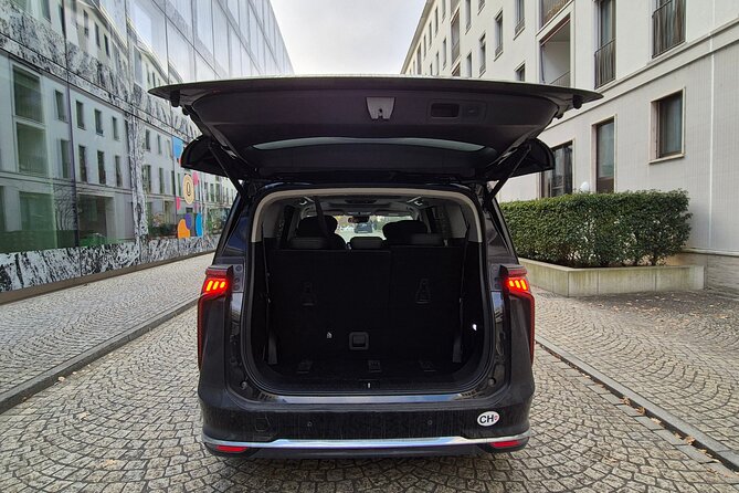 Private Zurich Airport Transport to your Ski Resort - Price per group up to 4, and when it makes sense