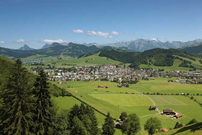 Rapperswil, Cheese, and Lindt Home of Chocolate from Zurich - Price and value: why this day costs what it costs