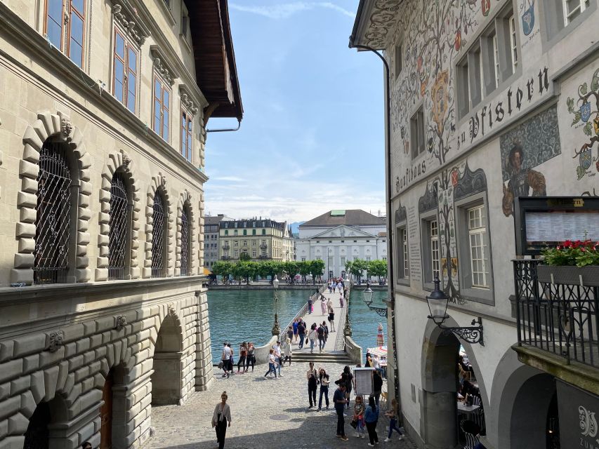 Revealing Lucerne: Self-Guided Reading City Tour - Starting at the Jesuit Church: Get Your Bearings Fast