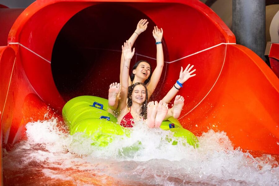 Rivera-Ticino: Splash e Spa Tamaro 4-Hour Waterpark Ticket - Panoramic outdoor pool time, whirlpools, and sunbeds