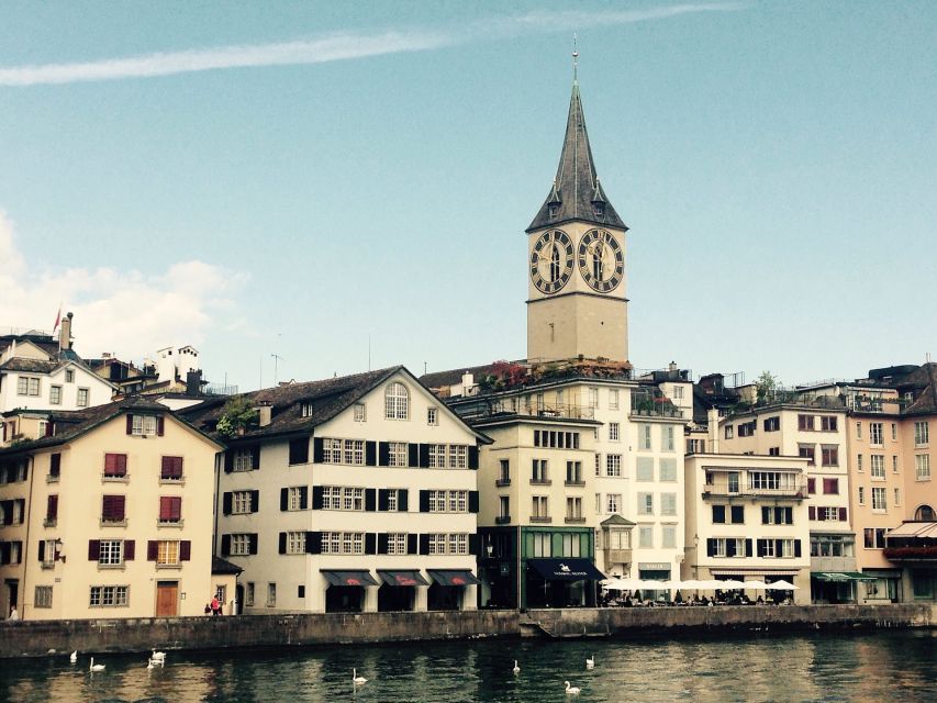 Secret Doors of Zurich Discovery Walk - The Hidden Medieval Tunnel: An Almost Invisible Locked Door