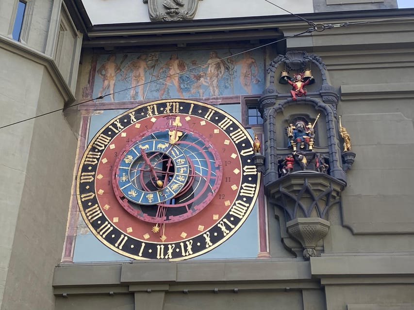 Self-Guided Reading City Tour in Bern - How the Zytglogge start works, and why you control the pace