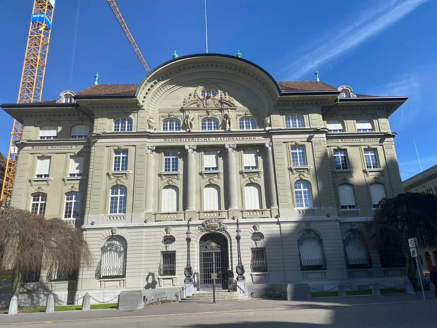 Self-Guided Reading City Tour in Bern - Bear Park and the city you meet in motion