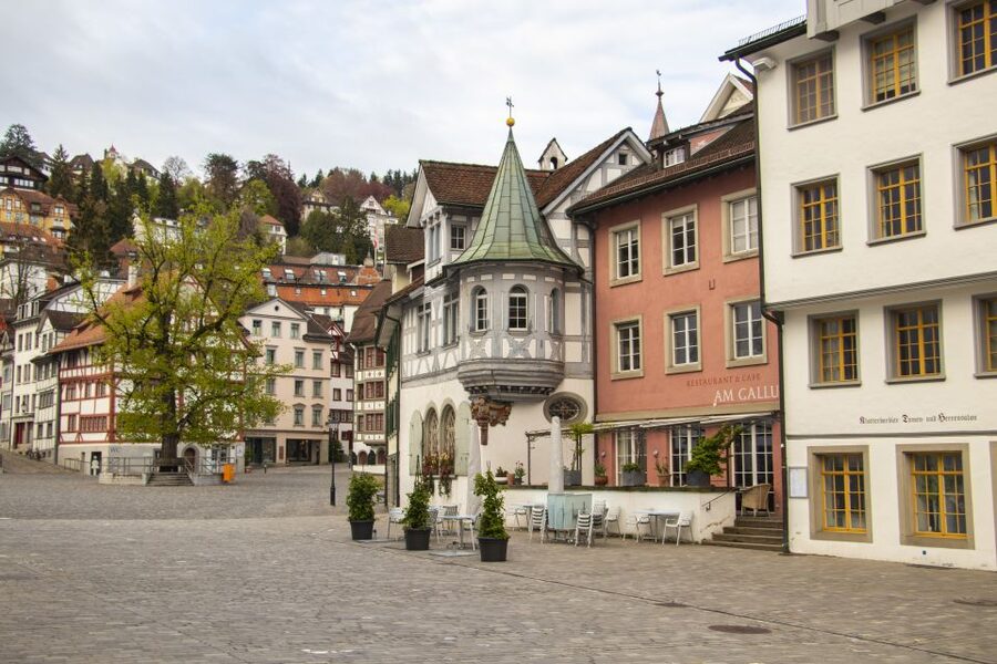 St. Gallen: Express Walk with a Local in 60 minutes - Should You Book This St. Gallen Express Walk?