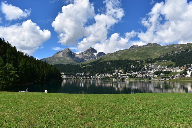 St. Moritz: Private Guided Town Highlights Walking Tour - First steps in St. Moritz Dorf, and why the starting point matters
