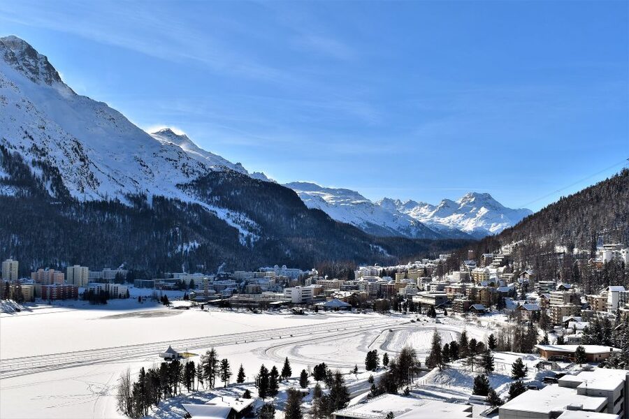 St. Moritz: Private Guided Town Highlights Walking Tour - Memorial Fountain to Jules Bylandt, a Cresta Run story in stone