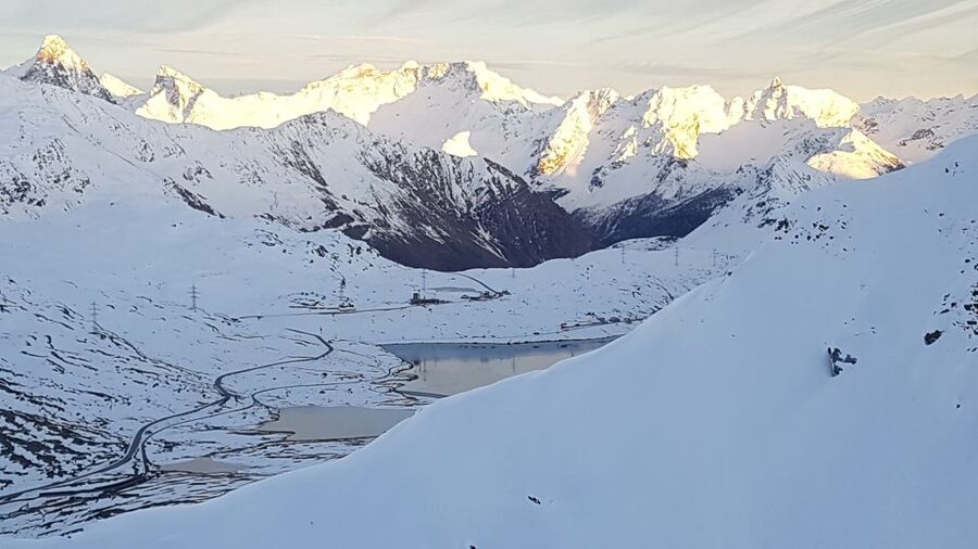 Tirano: Bernina Red Train and Cablecar to Diavolezza Refuge - Timing, meeting point, and how to avoid day-trip friction