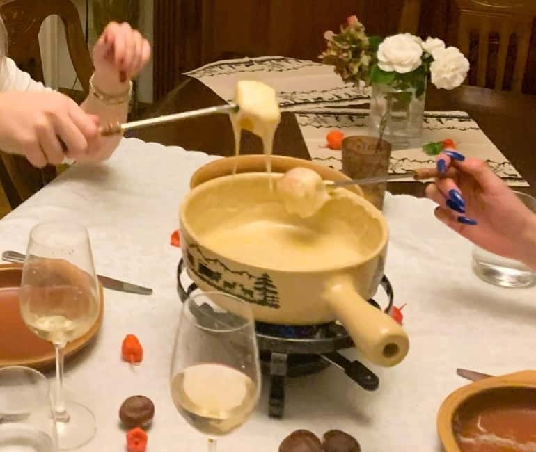 Traditional Swiss Dinner: Cheese Fondue, Appetizers/Dessert - Organic ingredients and local talk: what the hosts add beyond the food
