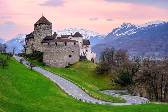 Trip to 4 Countries: Liechtenstein, Austria, Germany, Switzerland - A four-country day from Zurich that actually feels organized