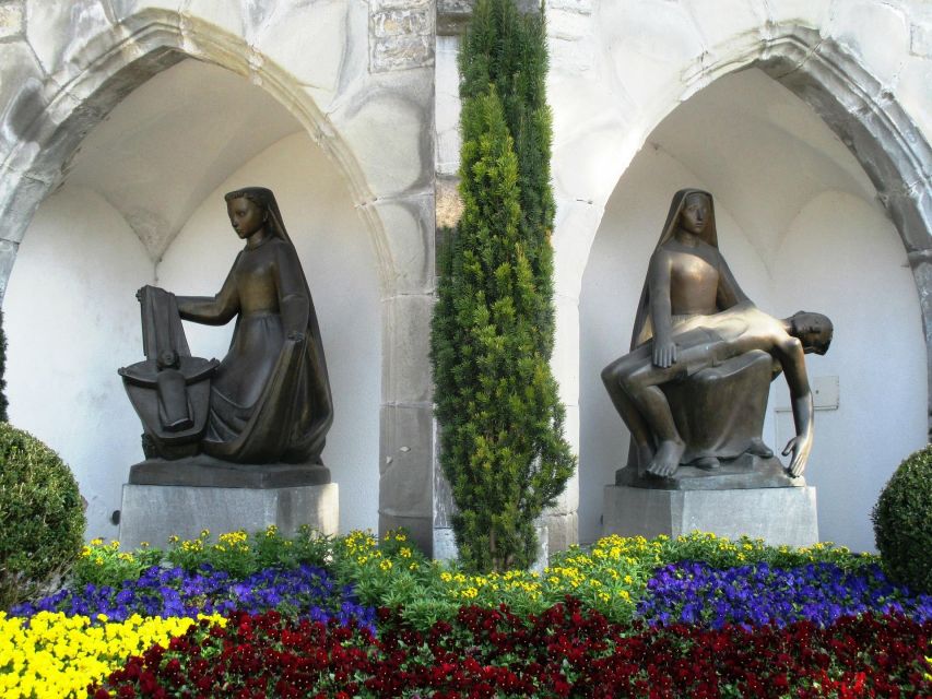 Vaduz Private Guided Walking Tour - Vaduz on foot in 90 minutes, what makes it worth your time