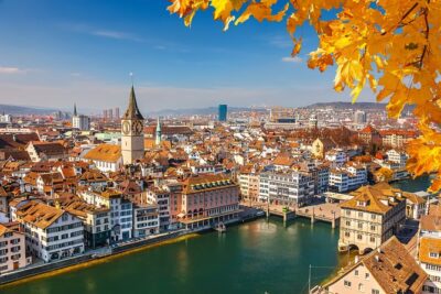 Walking tour of Zurich – your first overview of the city (Private Tour)