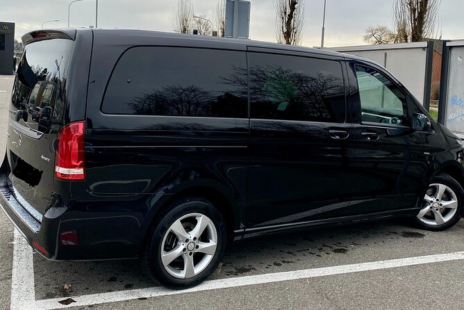 ZRH Zurich Airport to Zurich City Private Transfer-Winter Special - Price and value: what $158.61 really buys you