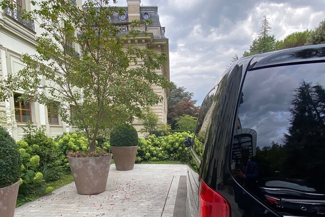 ZRH Zurich Airport to Zurich City Private Transfer-Winter Special - Who should book this Zurich airport private transfer