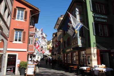 Zurich 360° City Walk Tour Including Hidden Spots