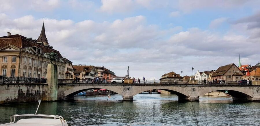 Zurich a journey through time, history and the Reformation - The civic thread: Lindenhof, Rathausbrücke, and the Hans Waldmann statue