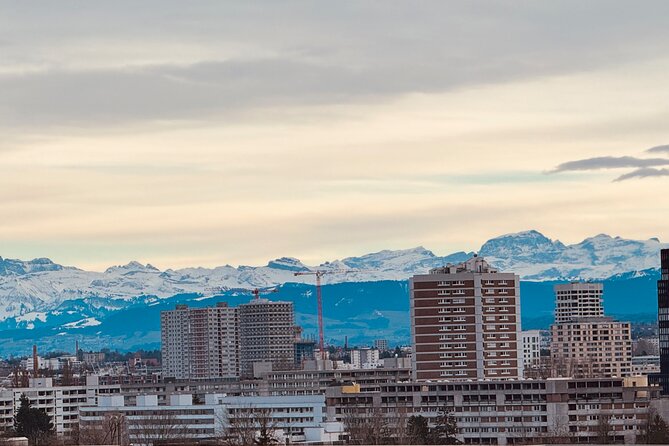 Zurich Adventure : Walking tour, Lake Cruise and Cable Car - Lindenhof Hill and Rindermarkt, calm views and a market that changed shape