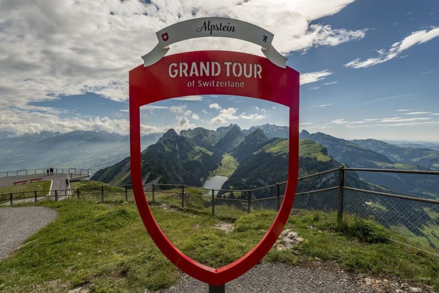 Zurich: Appenzell Day Trip with Farm Visit & Cheese Tasting - Who this Appenzell tour is best for