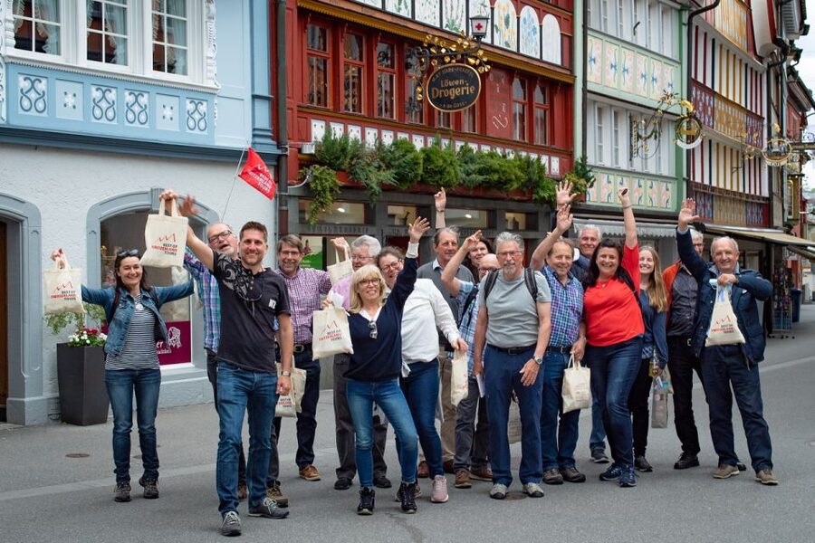 Zurich: Appenzell Day Trip with Farm Visit & Cheese Tasting - Farm visit and fresh milk, where Swiss dairying starts