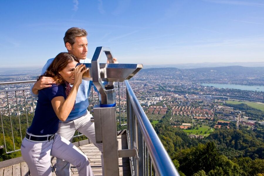 Zurich: Audio Guided City Tour and Train to “Top of Zurich” - Audio in 11 Languages: What Works and What to Watch