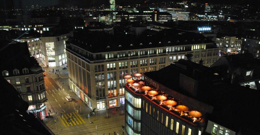Zurich: bar tour - Stop 1: A Welcome Drink That Sets the Tone Right Away