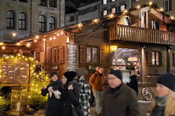 Zurich Christmas Market Tour - Grossmünster market and the fondue chalet stop