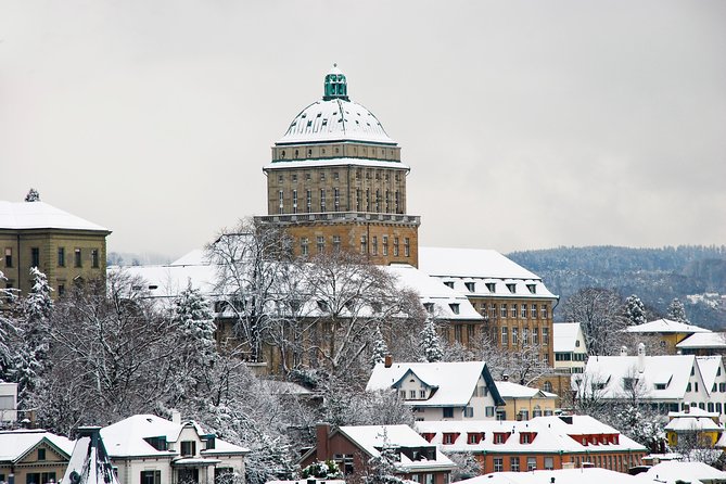 Zurich City Tour with Audio Commentary - Audio GPS in 11 languages: the best parts and the real-world limits
